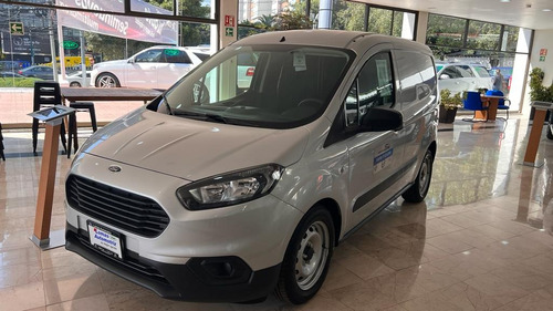 Ford Transit Courier Van 91s Medium Roof Con Puerta Lateral 