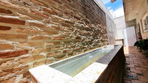 Refúgio Exclusivo Em Atibaia: Casa De Arquitetura Única No Coração Do Jardim Floresta!! Abaixo Da Avaliação!! (avaliada Em R$ 1.7k)