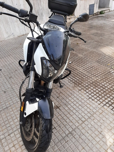 Imagen 5 de 7 de Bajaj D400