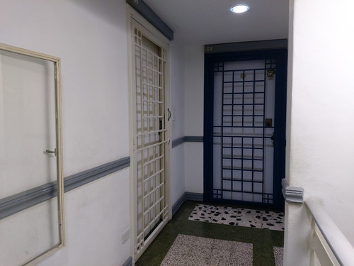 Imagen 4 de 15 de Alquiler Oficina 85mt2 3h/2b Chacaíto