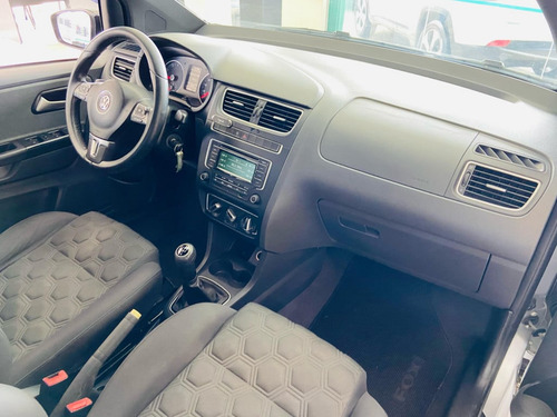 Volkswagen Fox 1.0 MI SELEÇÃO 8V FLEX 4P MANUAL