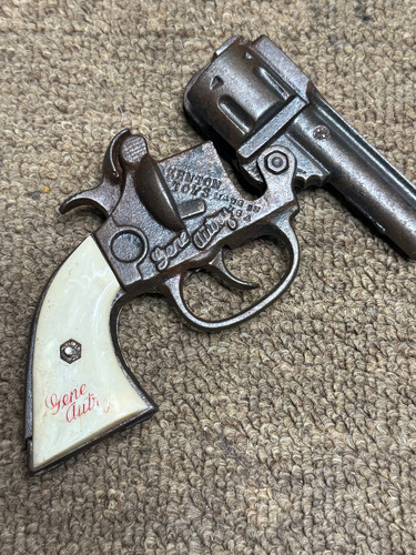 Revolver De Juguete Gene Autry A Cebitas Envío Gratis!! Negro (Usado)