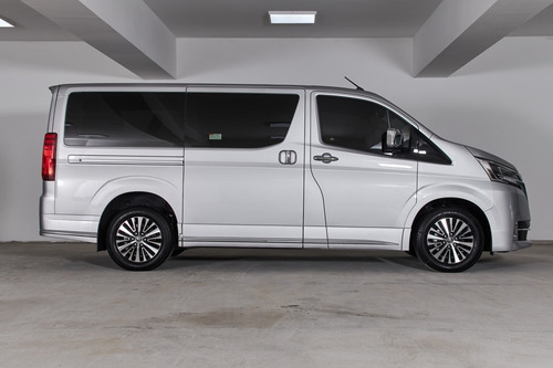 Imagen 5 de 15 de Toyota Hiace Wagon
