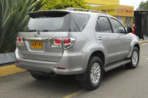 Toyota Fortuner 3.0 Sr5