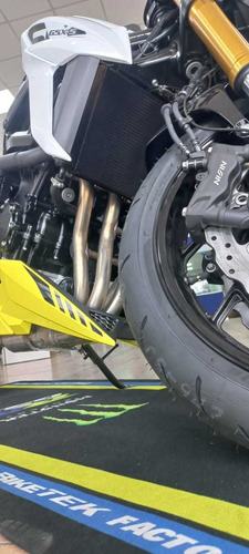 Imagen 18 de 20 de Suzuki Gsx-s750