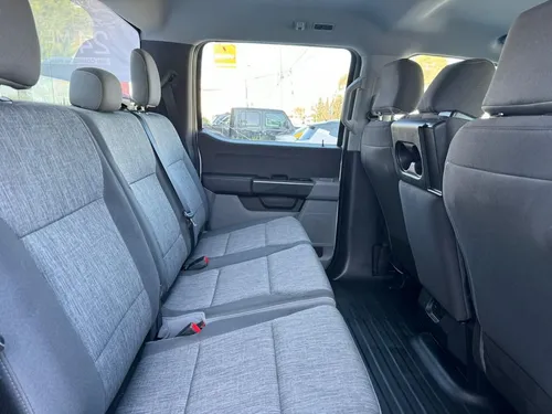 Ford F-150 3.3 XL Doble Cabina V6 4x2 At