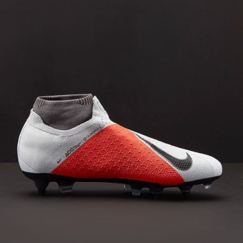 有名ブランド 定価 ナイキサッカースパイク ファントムビジョン 27.5cm