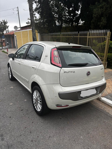 Fiat Punto 1.6 16V Essence Sp Dualogic Flex 5P