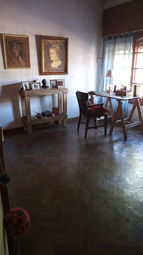 Imagen 9 de 15 de Confortable Casa Quinta En Venta En El Centro De Fco. Álvarez