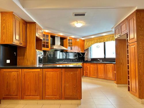 Edificio En Venta Y Alquiler En Moron Sur