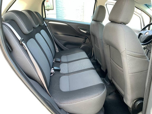 Imagem 6 de 10 de Fiat Punto 1.6 Essence