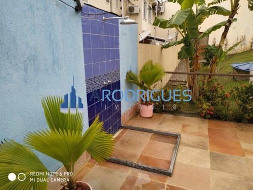 Imagem 7 de 20 de Oportunidade De Casa À Venda Em Monte Gordo Com 5/4 Sendo 4 Suítes, Depósito E 400 M², Condomínio Fechado! - Ca00562