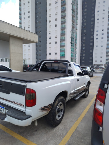 Chevrolet S10 2.4 Cab. Simples 2p