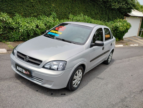 Chevrolet Corsa Sedan 1.0 MPFI SEDAN 8V