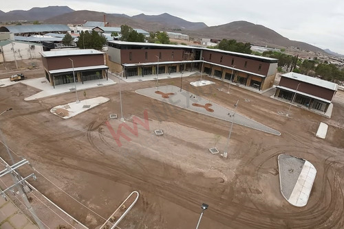 Local En Renta De 75.60 M2 En $29,106 En Plaza Pastizal En La Unión Ganadera De Chihuahua Km 8.5...
