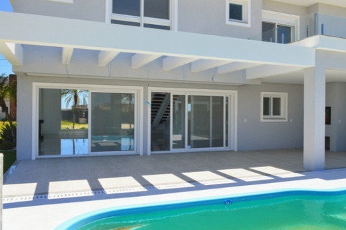 Imagem 13 de 30 de Casa À Venda Em Atlântida Sul - Ca00820 - 33410295