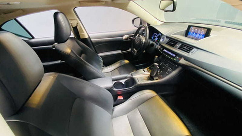 Imagem 9 de 13 de Lexus Ct200h Luxury 1.8 Hibrid Aut 2016