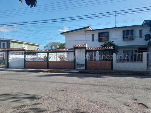 Casa Quinta En Venta Urb Santa Rosalía Cagua 24-19077 Gjg 