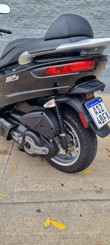 Imagen 23 de 25 de Piaggio Mp3 500