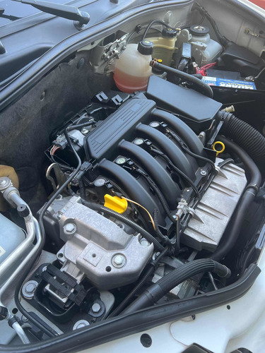 Imagen 19 de 20 de Renault Kangoo 2016 1.6 Furgon Ph3 Confort 5as Lc