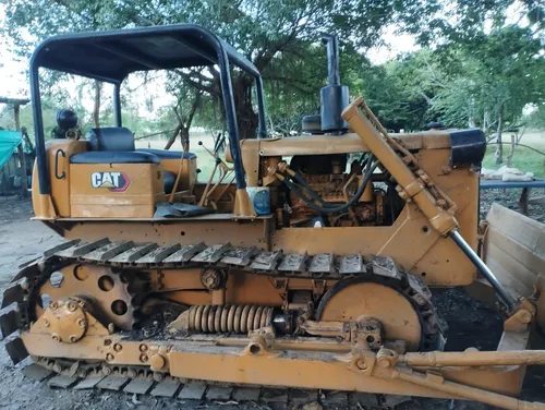 Bulldozer Caterpillar D4d 82j Motor 3304