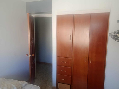 Imagen 3 de 11 de Apartamento Con 3 Habitaciones Y 2 Baños Plaza La Concordia