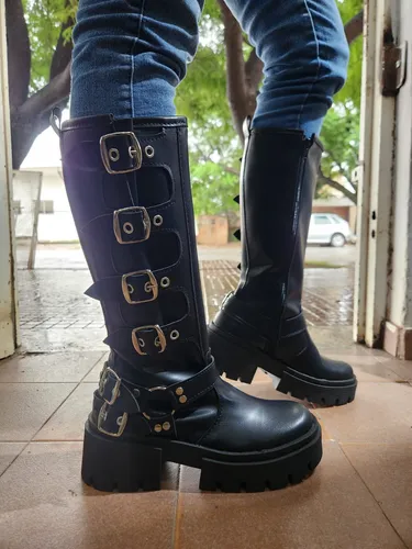 Botas Rockstar Con Hebilla