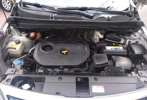 Imagem 10 de 12 de Kia Sportage 2012 2.0 Ex 4x2 Flex Aut. 5p