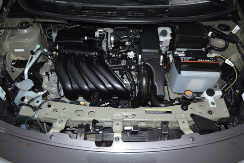 Nissan Versa 1.6 Sense M/t 2019- Imolaaautos