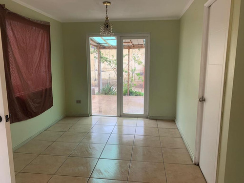 Excelente Casa 2 Pisos, 4 Dormitorios, 2 Baños, Living Comed