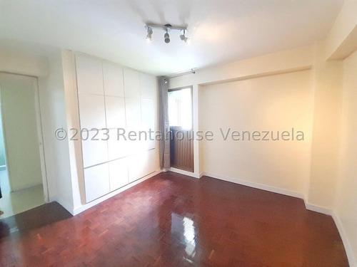 Apartamento En Venta En Los Naranjos Del Cafetal Con Espectacular Vista Al Ávila