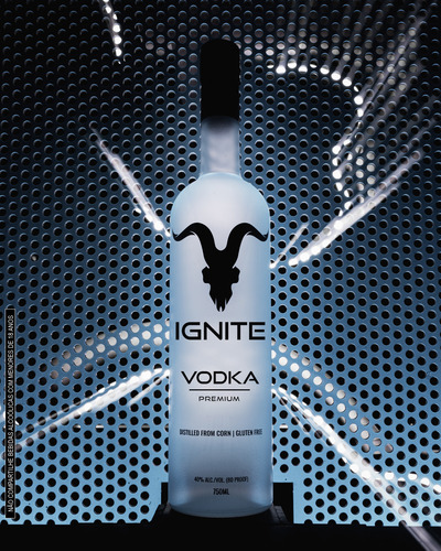 Vodka Premium Ignite Beverage 750ml - 40% Alcool Sem GlĂșten