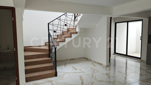 Casa En Condominio En Venta, San Mateo Otzacatipan, Toluca, Estado De México