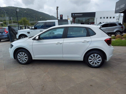 Imagem 9 de 13 de Volkswagen Polo 1.6 Msi Total Flex Manual