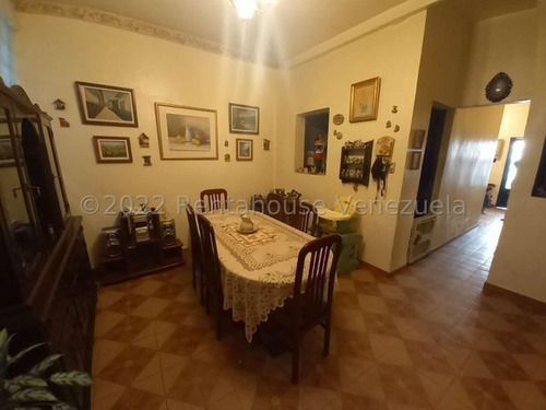 Imagen 2 de 14 de Casa En Venta Catia 22-21922 Illarramendi 04243432988