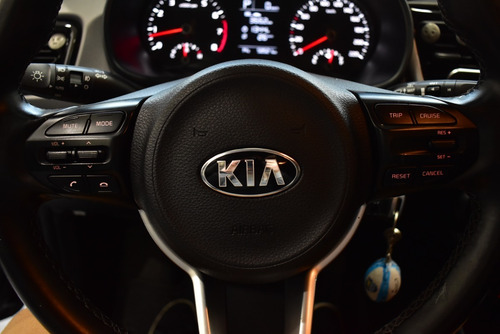 Imagen 12 de 19 de Kia Rio 1.6 Sx 4at 2018 - Car Cash