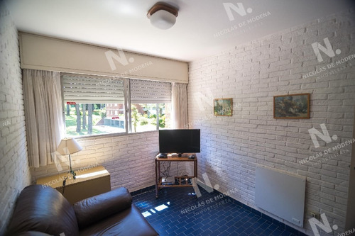 Imagen 15 de 26 de Hermoso Apartamento Esquinero En Zona Arbolada En La Parada 18 De La Mansa - Punta Del Este Mansa