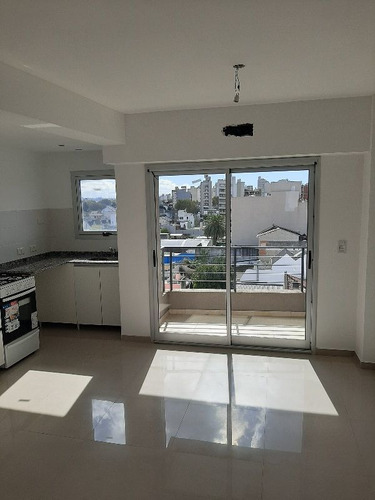 Imagen 14 de 16 de Departamento En Venta En Lanús Oeste