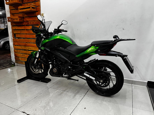 Bajaj Dominar 400t Abs 2023 Verde 17.000 Km