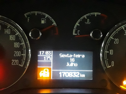 Imagem 10 de 10 de Fiat Linea 2013 1.8 16v Essence Flex 4p