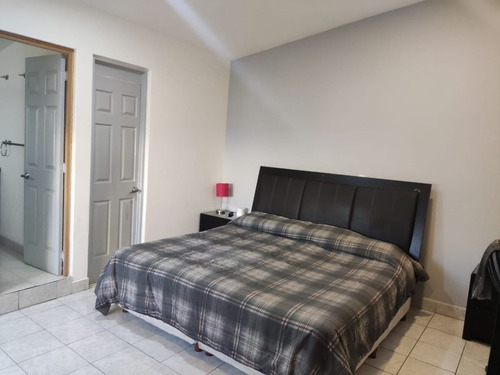 Casa En Venta Condominio Con 3 Recámaras En Burgos Bugambilias