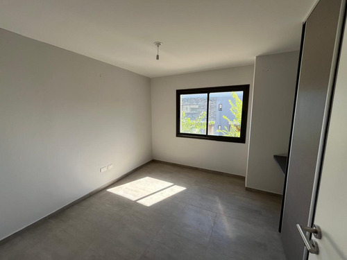 Duplex En Housing Con Seguridad - 3 Dorm 3 Baños - Villa Belgrano