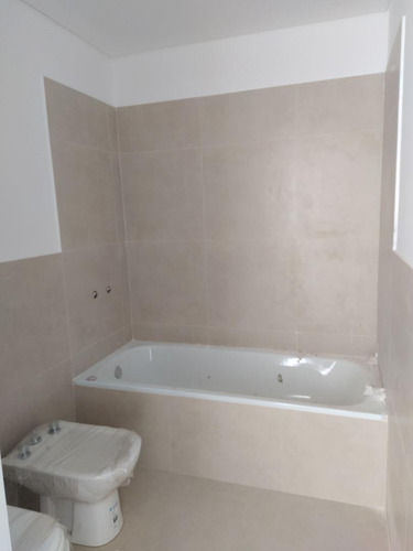 Imagen 9 de 24 de Departamento 4° Piso Al Frente 2 Ambientes - San Fernando -
