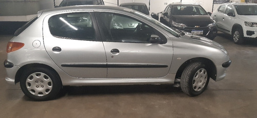 Imagen 4 de 15 de Peugeot 206 1.9 Xrd Premium 5 P