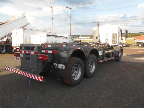 Imagem 17 de 25 de Volvo Vm 260 2010 Roll-on Roll-off