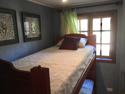 Se Vende Terreno De 4 Hectáreas En Cachagua, Incluye 4 Casas
