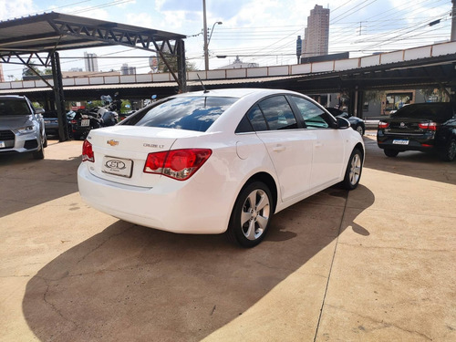 Imagem 6 de 10 de Chevrolet Cruze 1.8 Lt 16v Flex 4p Automático