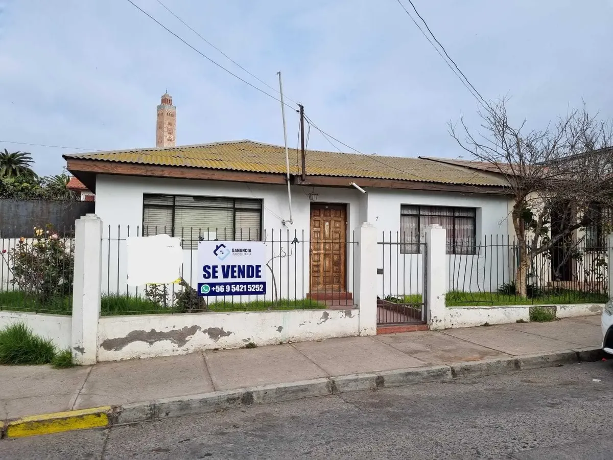 Imagen 1 de 19 de Se Vende Céntrica Casa, Coquimbo. (159058)