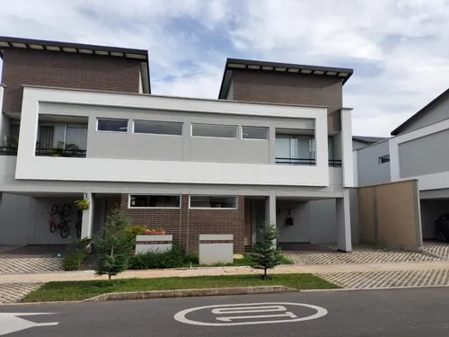 Vendo Casa Con Jacuzzi Ur Lotus Rionegro, La Mejor Ubicación Del Oriente Antioqueño