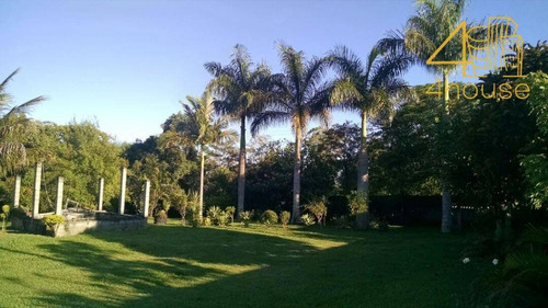 Araçoiaba Da Serra - Linda Chácara 5.000m² Área Construída 235m² Piscina Na Rua João Leôncio De Sá Para Venda / Permuta. - Ch0008
